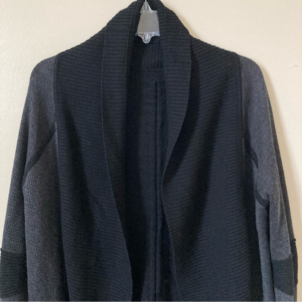 Lululemon Reversible Cardigan Wrap Black Size 6 - Picture 8 of 15